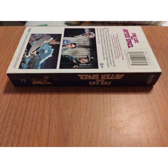The Cat From Outer Space (VHS, 1997) - Picture 4 of 7